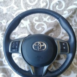 Руль Toyota Yaris